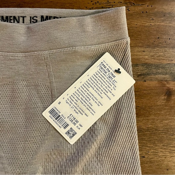 Mens S, Lululemon European Exclusive, Keep the Heat Thermal Tight 27” MSRP $128 - Picture 5 of 8